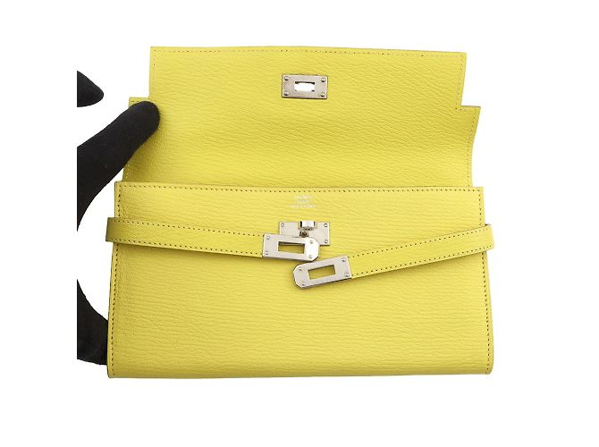 Hermès Cartera Hermes Kelly Long en Lima Dorado - vista 4