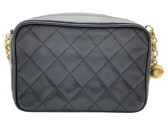 Bolsa de ombro em couro de bezerro granulado preto Chanel 02007 - vista 2