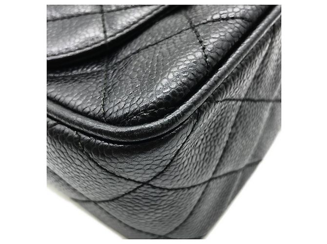 Bolsa de ombro em couro de bezerro granulado preto Chanel 02007 - vista 3
