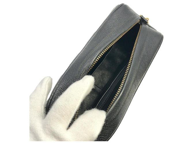 Bolsa de ombro em couro de bezerro granulado preto Chanel 02007 - vista 6