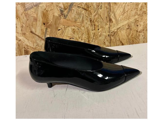 Chanel Pumps aus schwarzem Lackleder - Ansicht 5