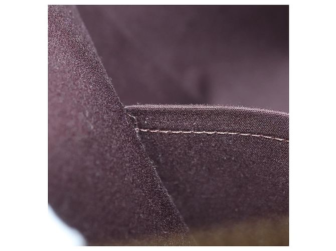 Borsa Bellevue Monogram Vernis GM di Louis Vuitton Bordò - vista 7