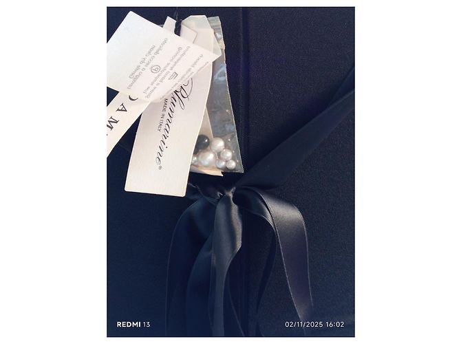Blumarine Kleid aus schwarzer Seide mit Perlen und Fell - Ansicht 12