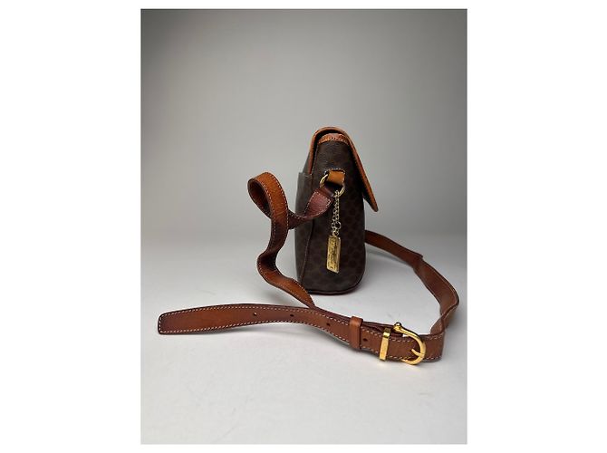 Céline Vintage Celine Paris Triomphe Monogram Schulter-/Crossbody-Tasche Braun - Ansicht 9