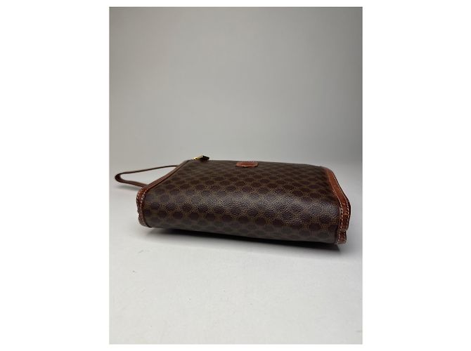 Céline Clutch in pelle monogramma Triomphe Celine Paris vintage marrone - vista 15