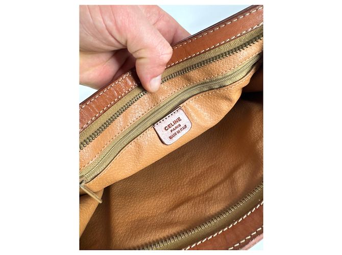 Céline Clutch in pelle monogramma Triomphe Celine Paris vintage marrone - vista 4
