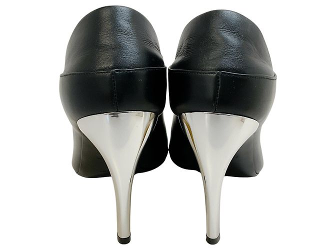 Décolleté aperti in pelle nera Alexander McQueen con tacco argento / oro Nero - vista 5