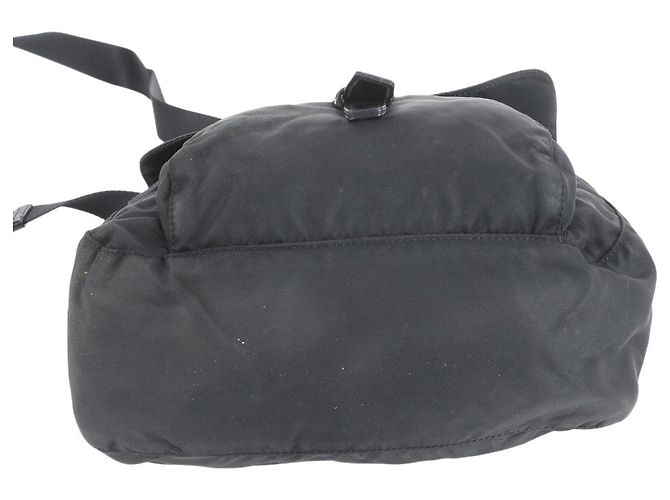 Borsa a tracolla in nylon nero con logo Prada e fibbia - vista 2