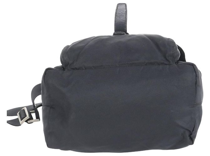 Borsa a tracolla in nylon tessuto nero con logo Prada e fibbia - vista 5