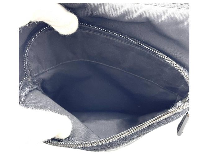 Borsa a tracolla tecnica Prada in nylon tessuto nero con logo e fibbia - vista 8