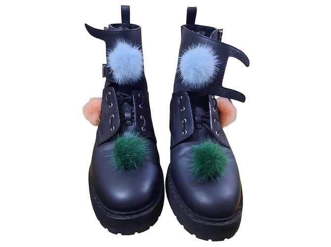 Fendi Pom-Pom Lederstiefel schwarz - Ansicht 5