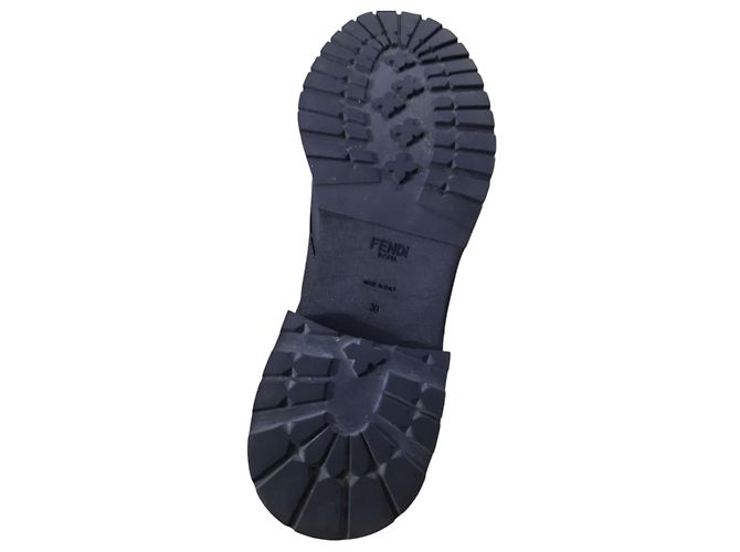 Fendi Pom-Pom Lederstiefel schwarz - Ansicht 6