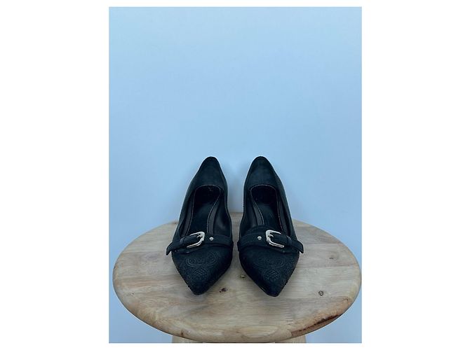 Décolleté Prada in pelle nera con punta affusolata Nero - vista 3