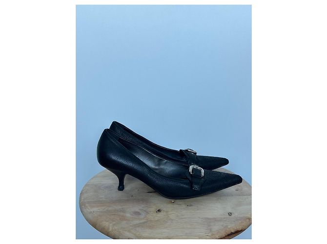 Décolleté Prada in pelle nera con punta affusolata Nero - vista 4