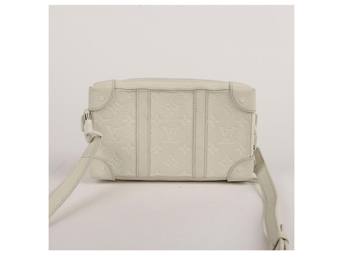 Louis Vuitton Borsa a tracolla LV Friends Soft Trunk Wallet Bianco - vista 5