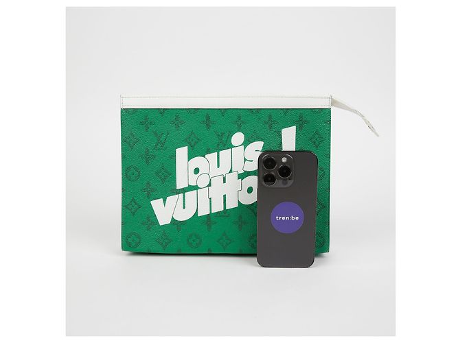 Louis Vuitton Clutch Pochette Voyage MM Verde - vista 11