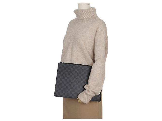 Louis Vuitton Clutch Pochette Jour GM Nero - vista 11