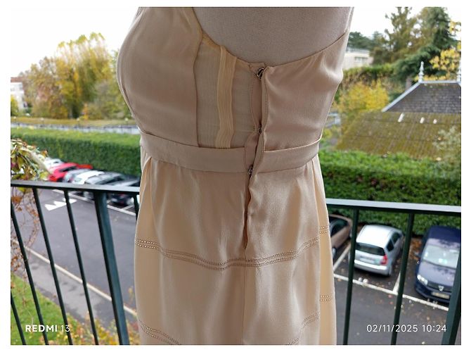 Miu Miu Seidenkleid Creme Roh - Ansicht 10