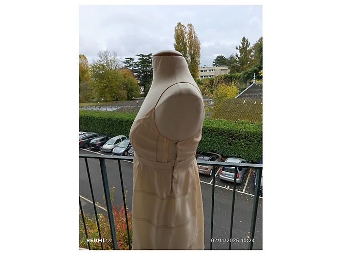 Miu Miu Seidenkleid Creme Roh - Ansicht 8