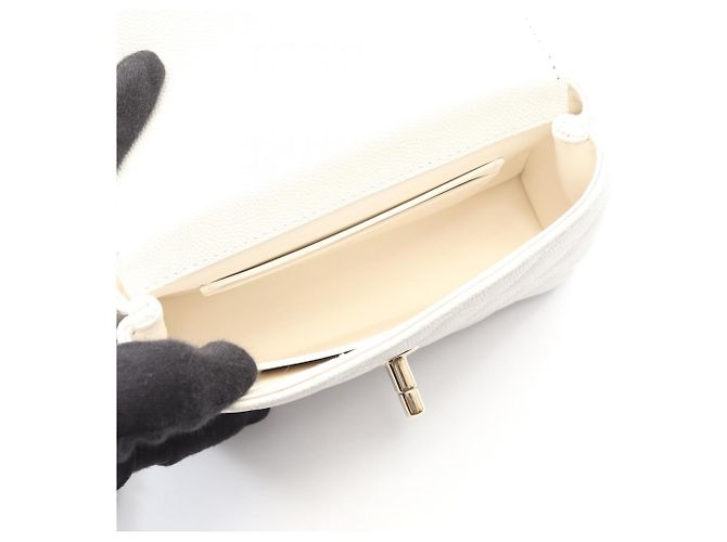 Borsa a Spalla Mini Matelassé Coco Handle di Chanel Bianco - vista 3