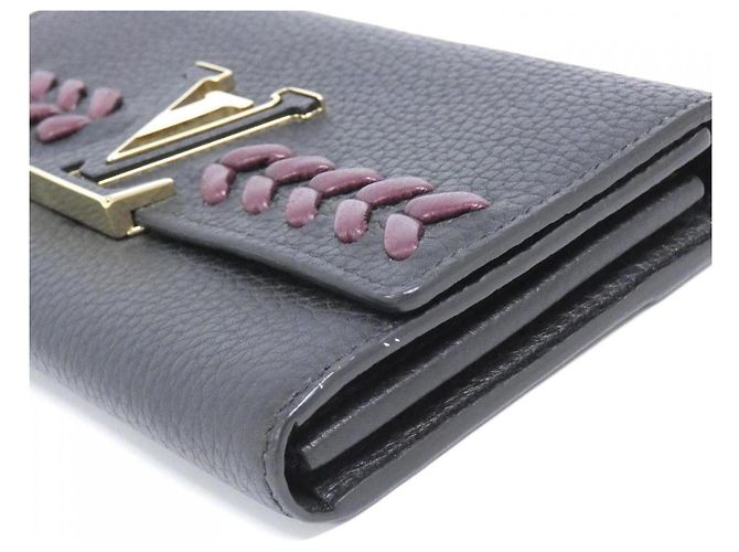 Louis Vuitton Taurillon Capucines Bi-Fold Geldbörse Schwarz - Ansicht 3