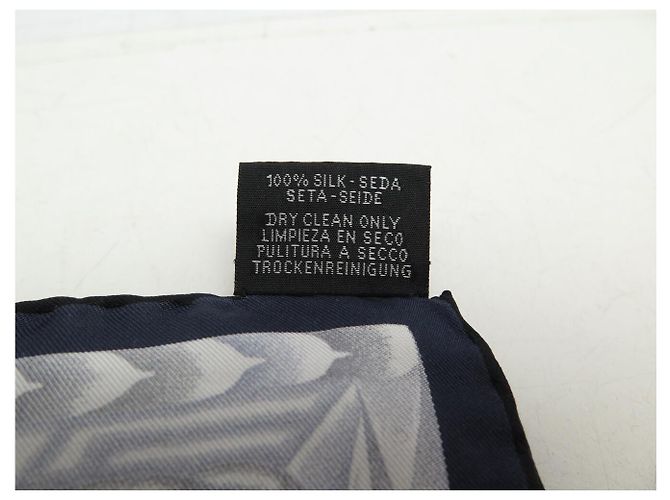 Hermès NUOVO FULARD HERMES ABITO DA SERA MANLIK 90 IN SETA BLU Blu navy - vista 15