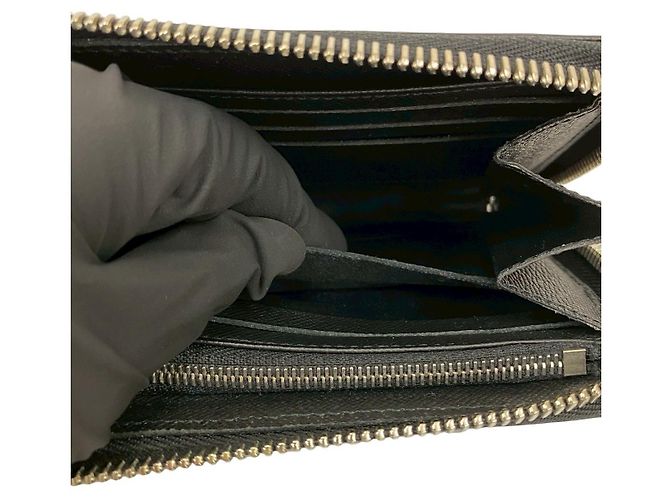 Louis Vuitton Zippy Dragonne Taiga Wallet Black - view 10
