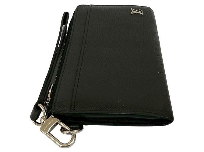 Louis Vuitton Zippy Dragonne Taiga Wallet Black - view 5