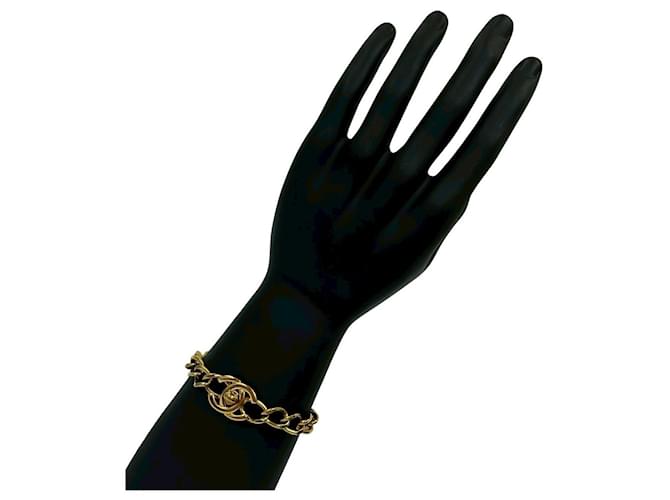 Bracciale Turnlock Coco Mark di Chanel D'oro Metallico - vista 2