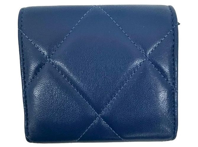 Portafoglio in agnello matelassé Chanel Blu - vista 3