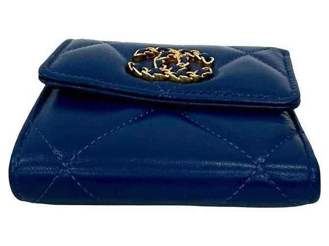 Portafoglio in agnello matelassé Chanel Blu - vista 4