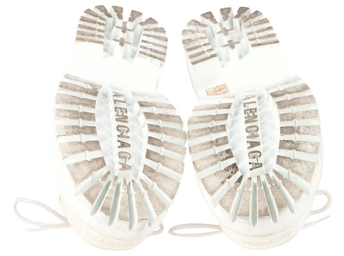 Botas de combate Strike de Balenciaga en cuero de ternera blanco Crudo - vista 6