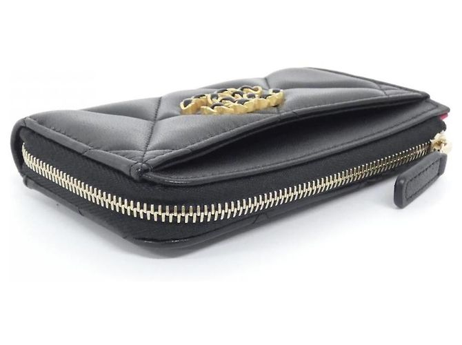 Tarjetero de piel de cordero Chanel 19 Negro - vista 3