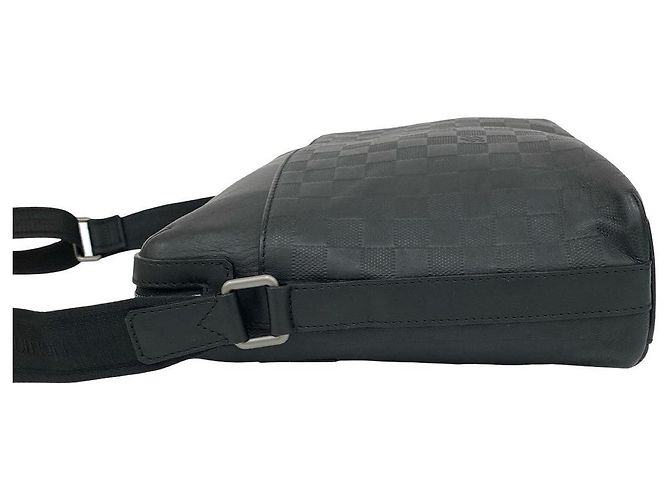 Borsa a Spalla Louis Vuitton Calypso MM in Pelle Damier Infini Nero - vista 6