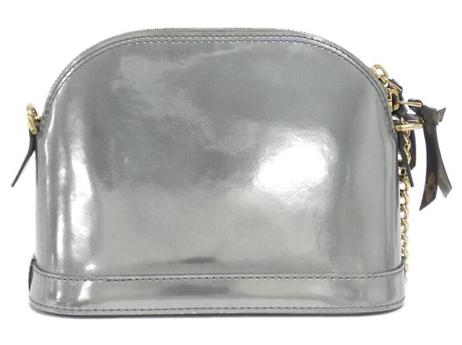 Borsa a spalla Alma Mini in vernice Monogram Miroir Louis Vuitton Grigio - vista 2