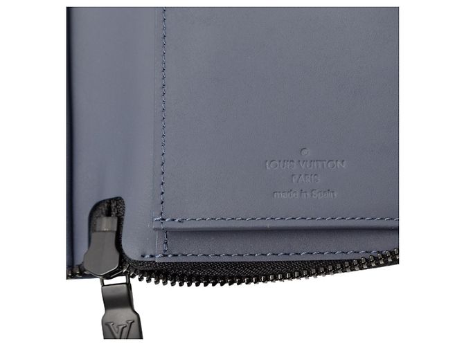 Louis Vuitton Monogram Shadow Zippy Wallet Blue Navy blue - view 6