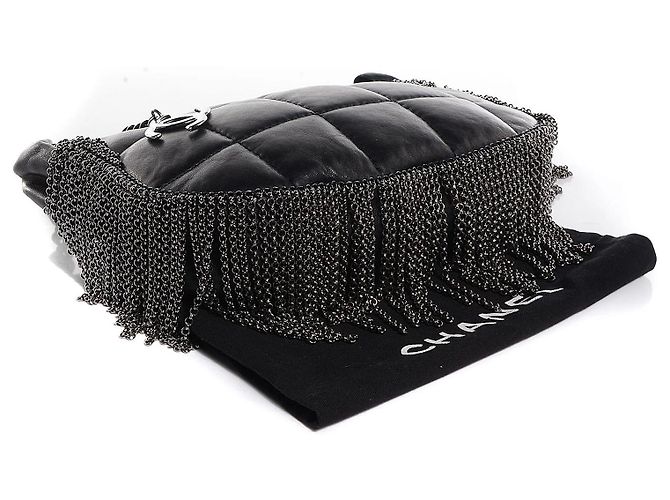 Seltene Chanel 02A Mini Schwarze Gequiltete Lammleder Tasche mit Silberner CC Kette Silber Hardware - Ansicht 10