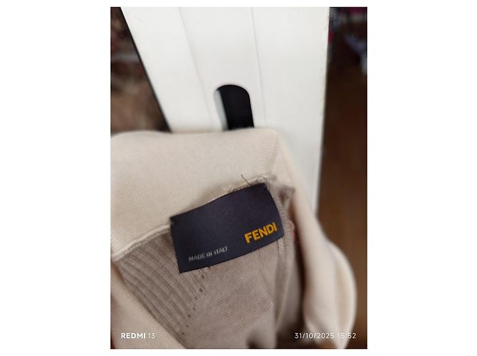 Fendi Strickkleid aus Kaschmir und Seide Beige Creme Roh - Ansicht 8