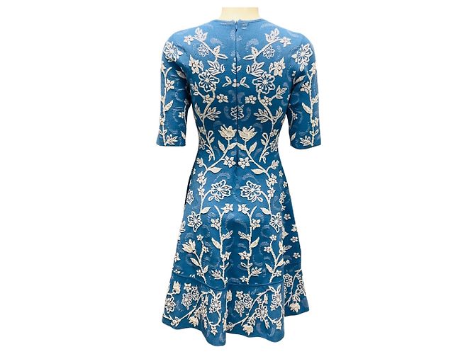Blau / Weißes Blumen Stretch-Strick Kleid von Lela Rose - Ansicht 3