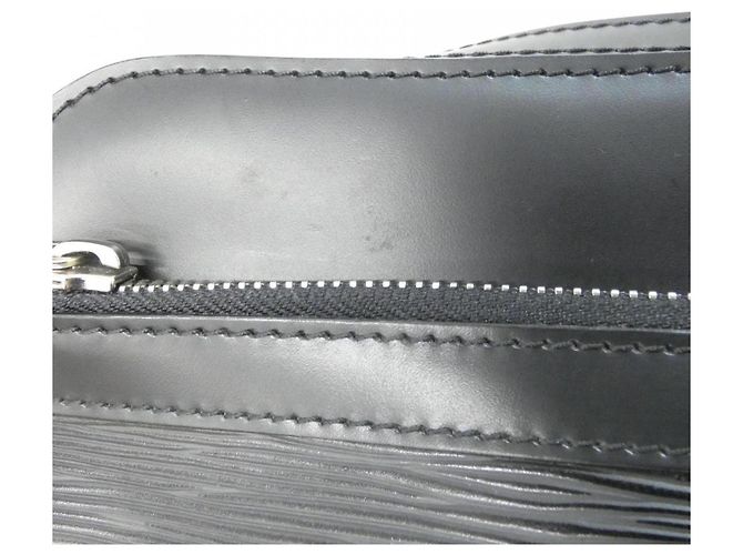Borsa Clutch Hoche Epi Louis Vuitton Nero - vista 5
