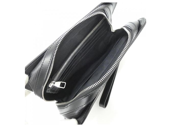 Borsa Clutch Hoche Epi Louis Vuitton Nero - vista 8