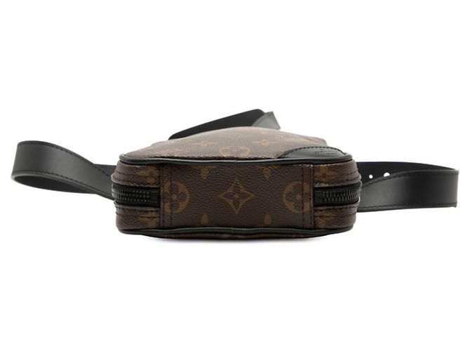 Borsa a tracolla utilitaria Monogram Solar Ray di Louis Vuitton Marrone Nero Monogramma - vista 3