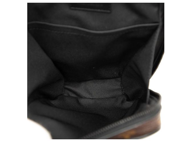 Borsa a tracolla utilitaria Monogram Solar Ray di Louis Vuitton Marrone Nero Monogramma - vista 4