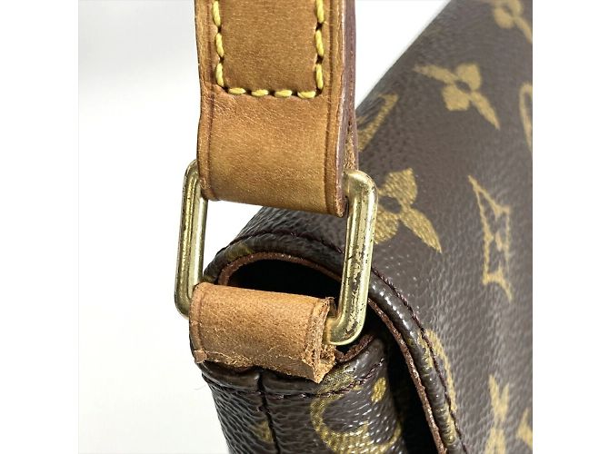 Borsa a Spalla Musette Tango con Tracolla Corta Louis Vuitton Marrone Monogramma - vista 8