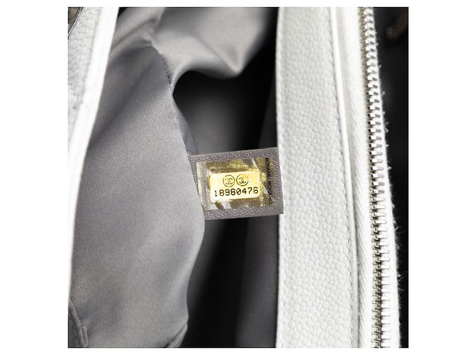 Bolso Grande de Compras en Caviar Blanco Chanel - vista 6