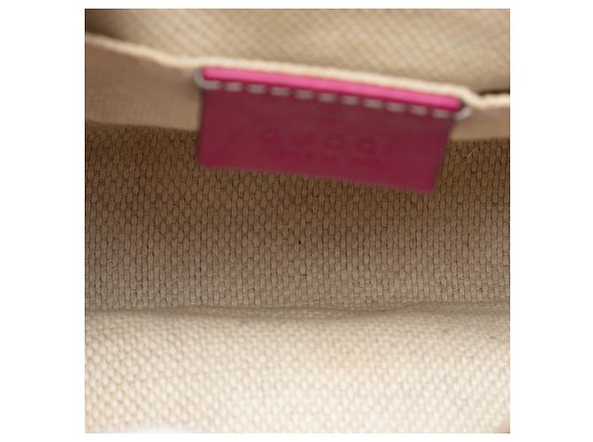 Gucci Piccola Borsa a Tracolla in Vernice Rosa Soho con Catena - vista 4