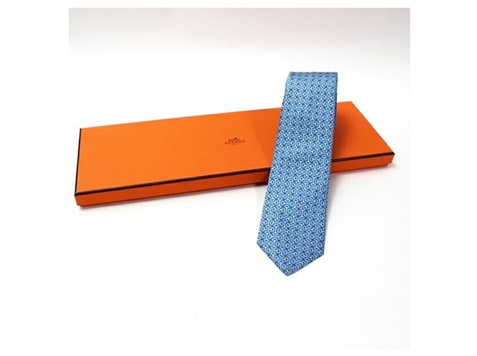Hermès Silk Cleric Tie White Blue - view 2