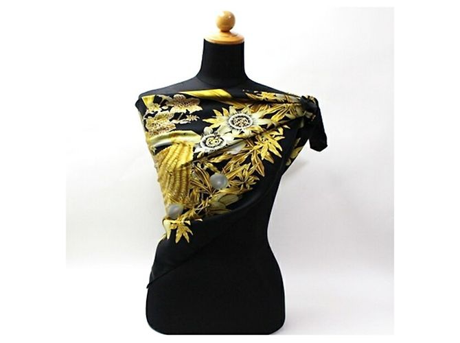Sciarpa Hermès Carré 90 PASSIFLORES Nero Giallo - vista 3