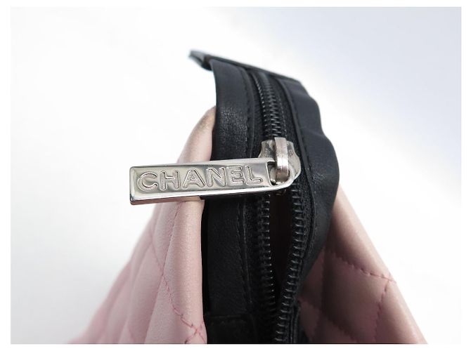 BOLSO DE MANO CHANEL CAMBON EN CUERO QUILTED ROSA Y NEGRO - vista 12