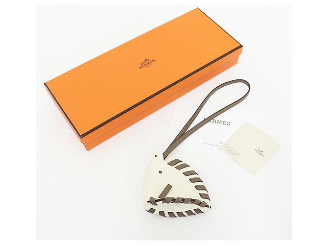 Charm Cheval Tresse Nata/Etoupe di Hermès Bianco Taupe - vista 6